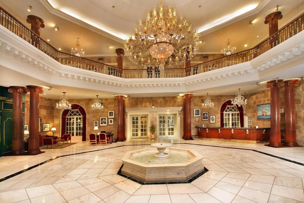 Itc Windsor, A Luxury Collection Hotel, Bengaluru Екстериор снимка
